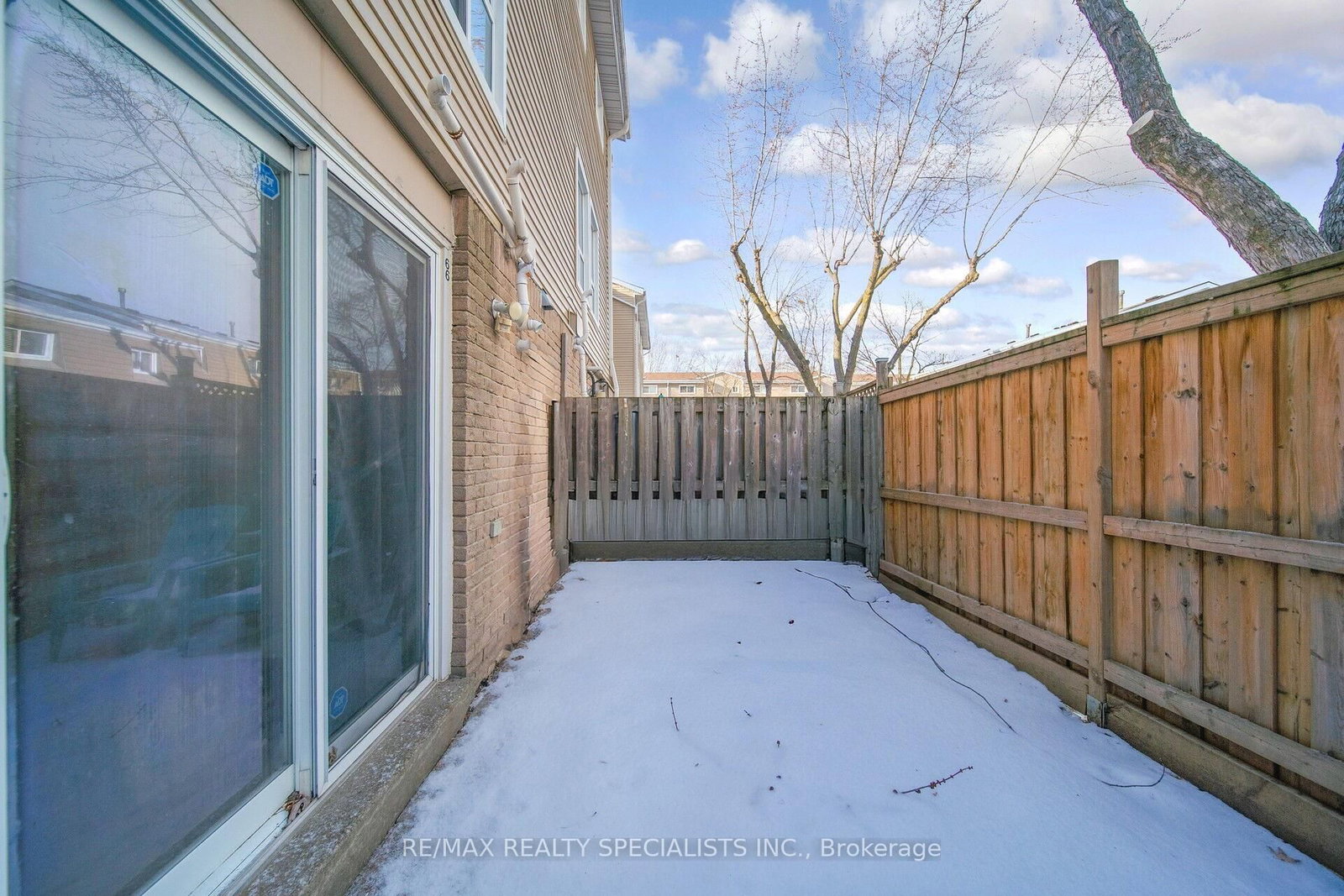Townhouse for sale at 66 Enmount Drive, Brampton, Ontario, L6T 4C9 - Southgate - MLS: W12689422
