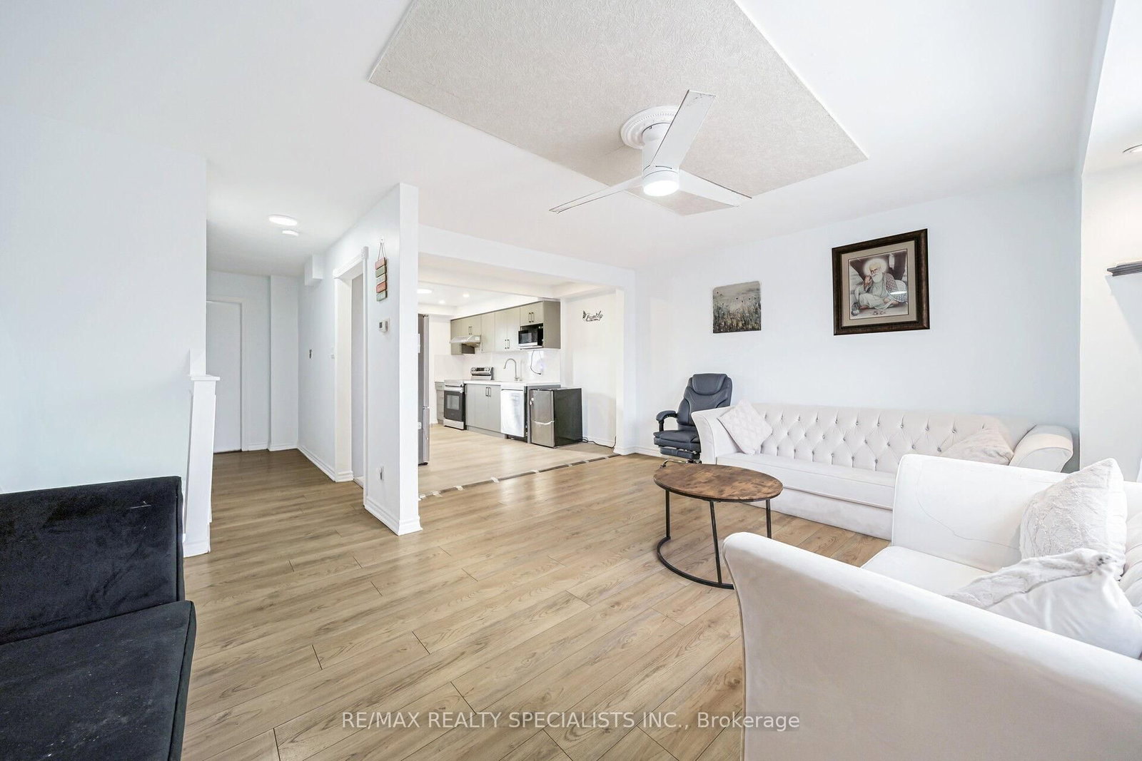 Townhouse for sale at 66 Enmount Drive, Brampton, Ontario, L6T 4C9 - Southgate - MLS: W12689422