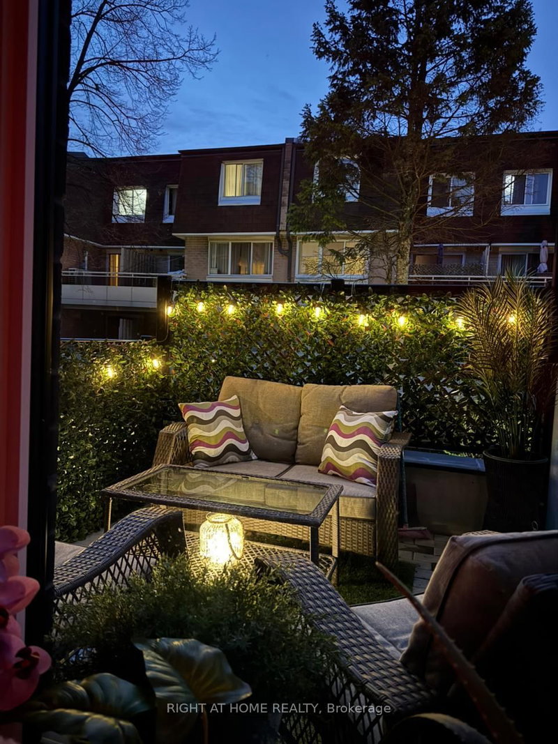 248 - 1145 Journeyman Lane, Mississauga, L5J 0B5 | Image 3