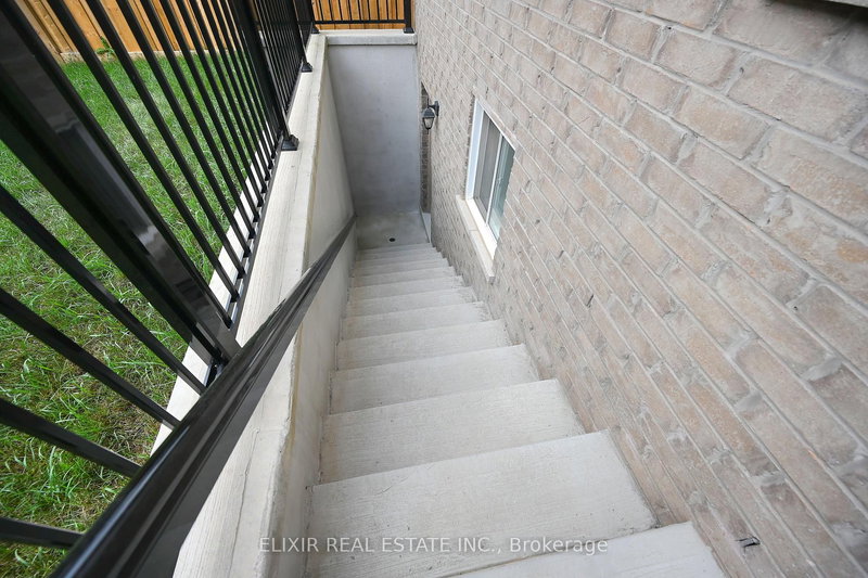 46 Mevira Gdns, Oakville, L6H 0Z6 | Image 3