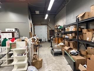 37 Kodiak Crescent, Unit 6 - Photo 4