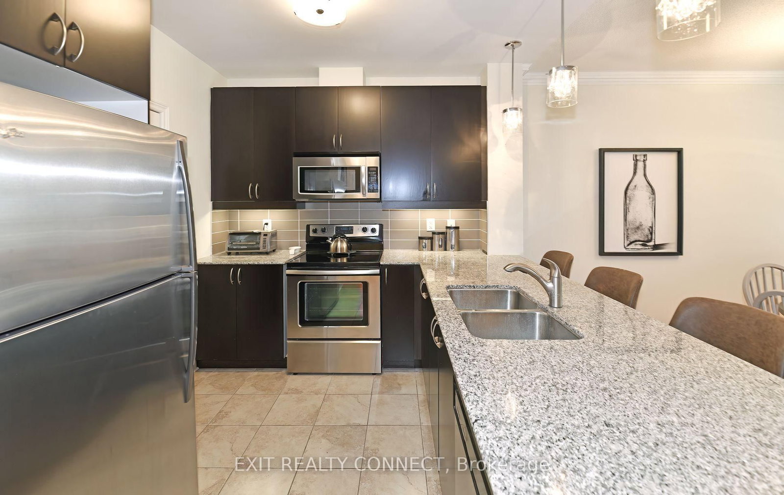 Condo for sale at 112-383 Main Street, Milton, Ontario, L9T 8K8 - Old Milton - MLS: W12690572