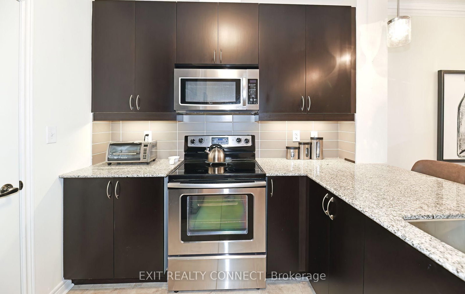 Condo for sale at 112-383 Main Street, Milton, Ontario, L9T 8K8 - Old Milton - MLS: W12690572