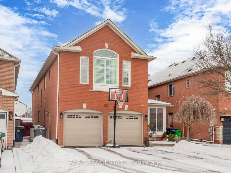 33 SOUTHBEND Dr, Brampton, L7A 1K5 | Image 2