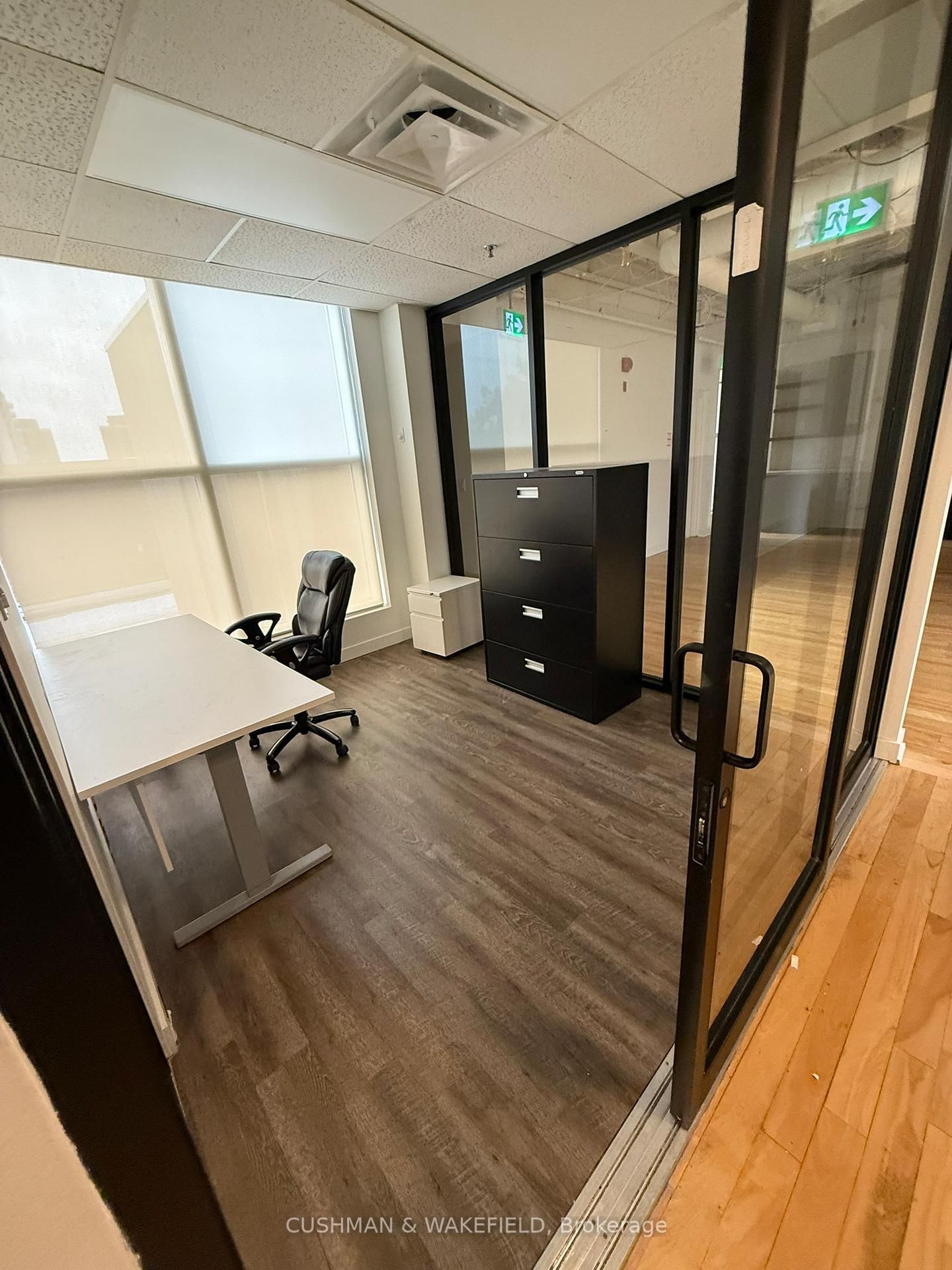 21 Kodiak Crescent, Unit 200 - Photo 17