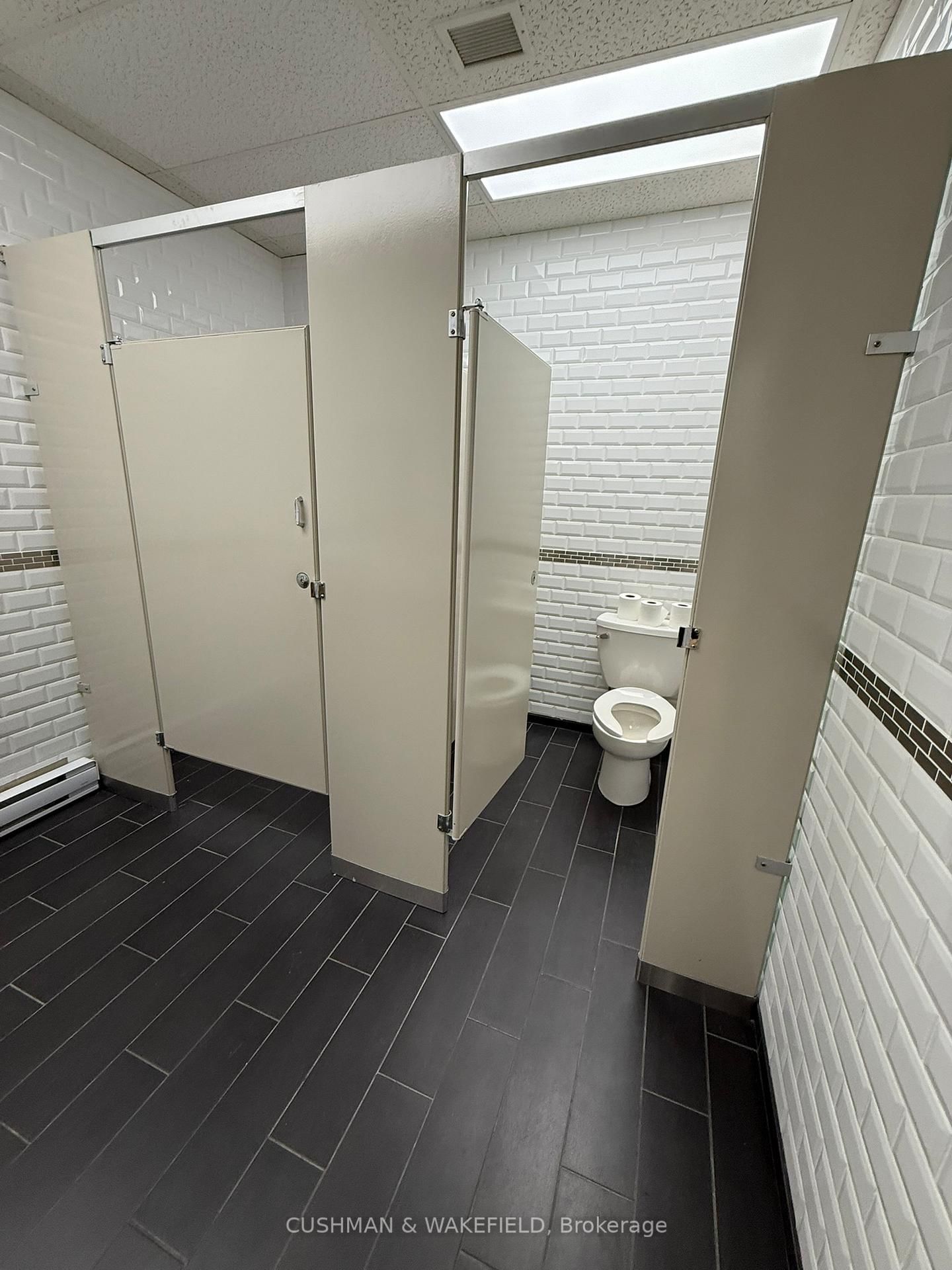 21 Kodiak Crescent, Unit 200 - Photo 20