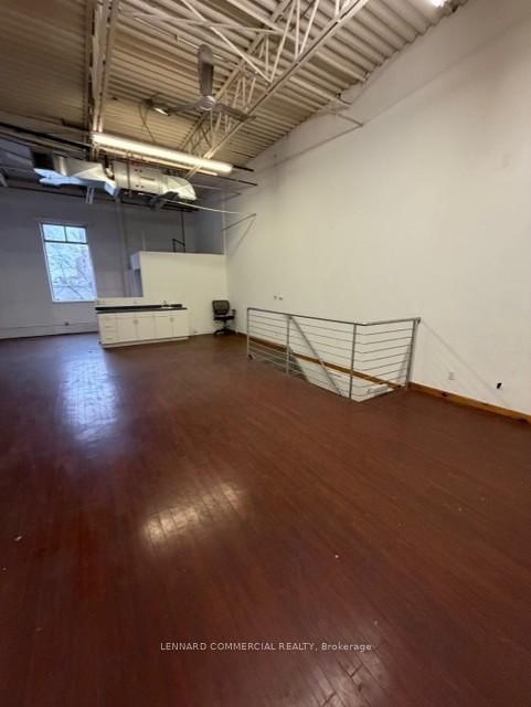 1 Wiltshire Avenue, Unit P - Photo 5