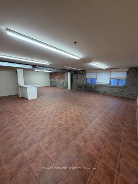 5 Adrian Avenue, Unit 114