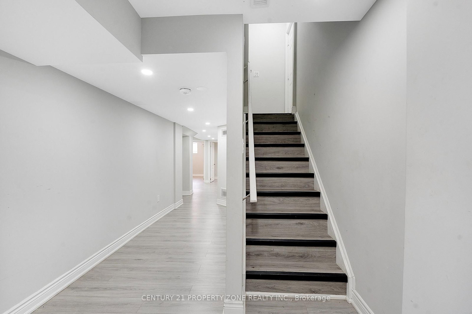 Listing Image 37