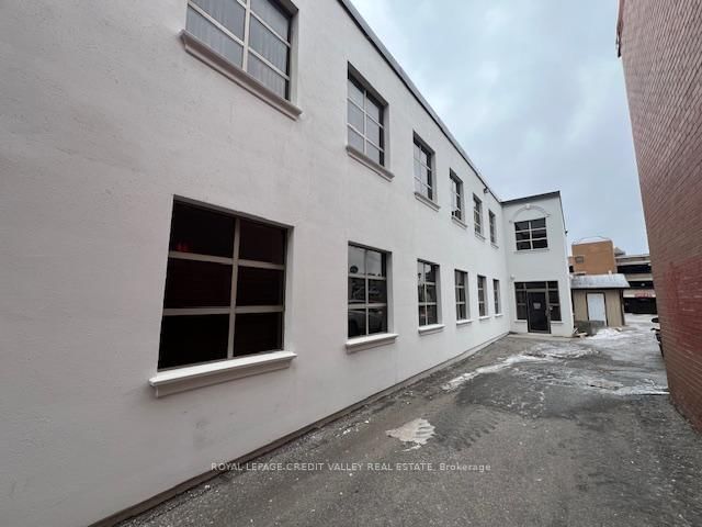 32 Queen Street W, Unit 203 - Photo 13