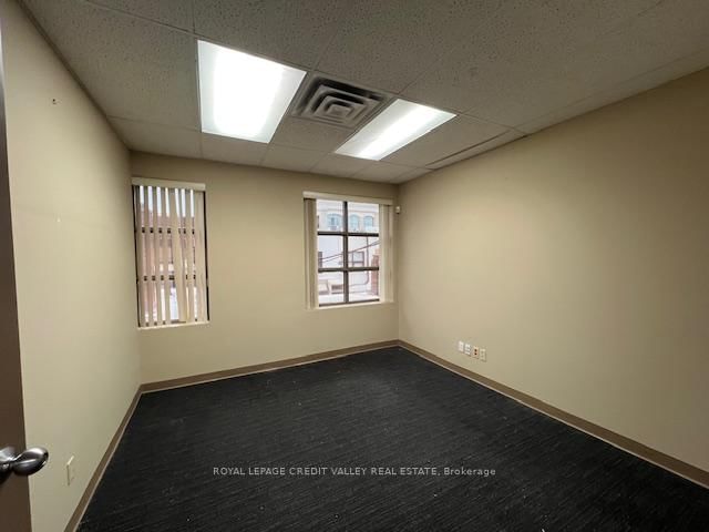 32 Queen Street W, Unit 203 - Photo 26