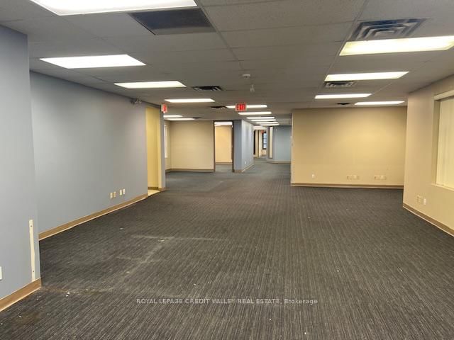 32 Queen Street W, Unit 203 - Photo 30