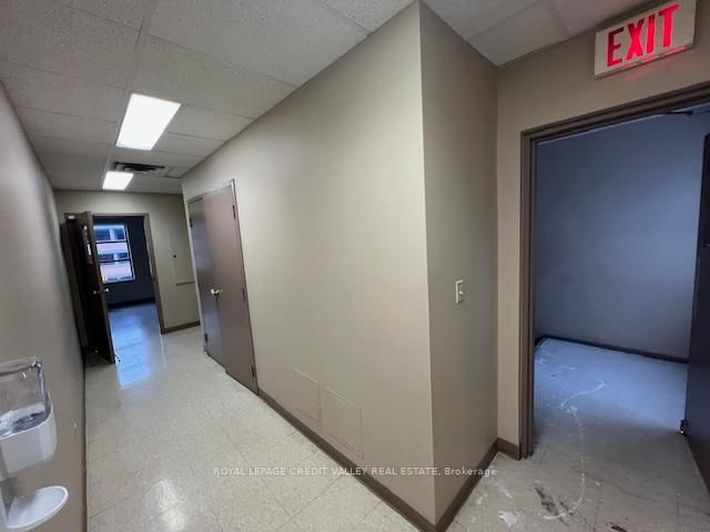 32 Queen Street W, Unit 203 - Photo 32