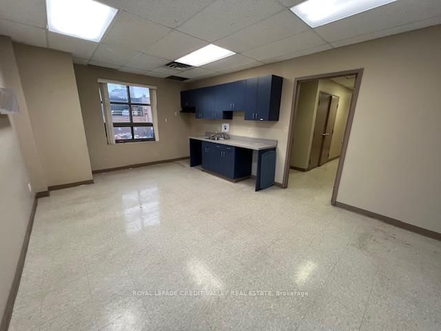 32 Queen Street W, Unit 203 - Photo 33