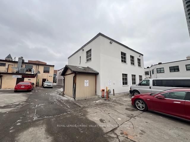 32 Queen Street W, Unit 203 - Photo 9