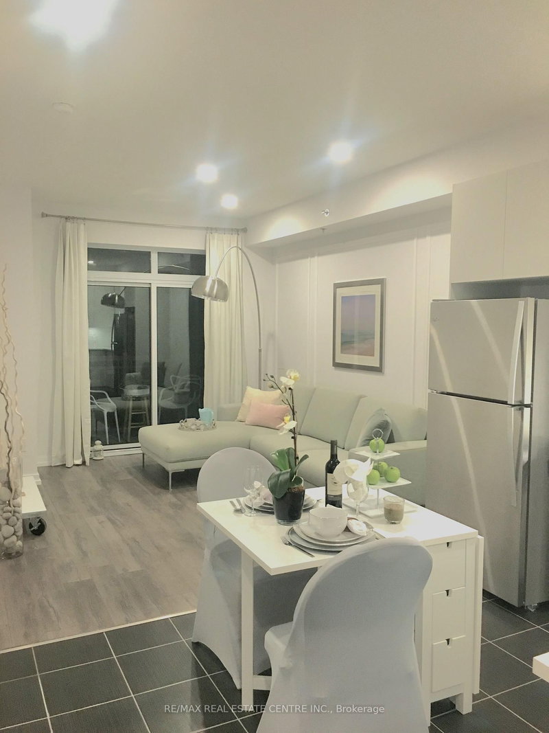 home for lease on 402-2490 Old Bronte Road