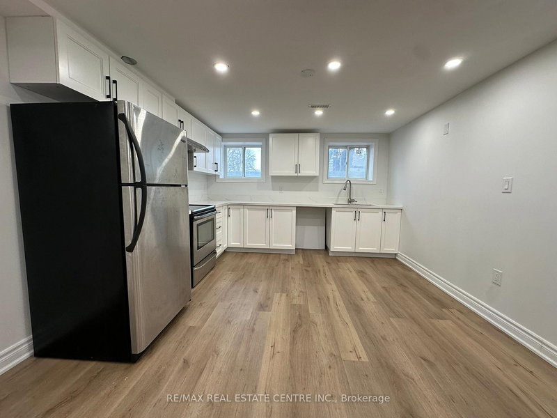 Bsmt - 67 York Rd, Toronto, M9R 3E7 | Image 3