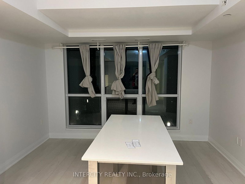 341 - 26 Gibbs Rd, Toronto, M9B 0E3 | Image 2