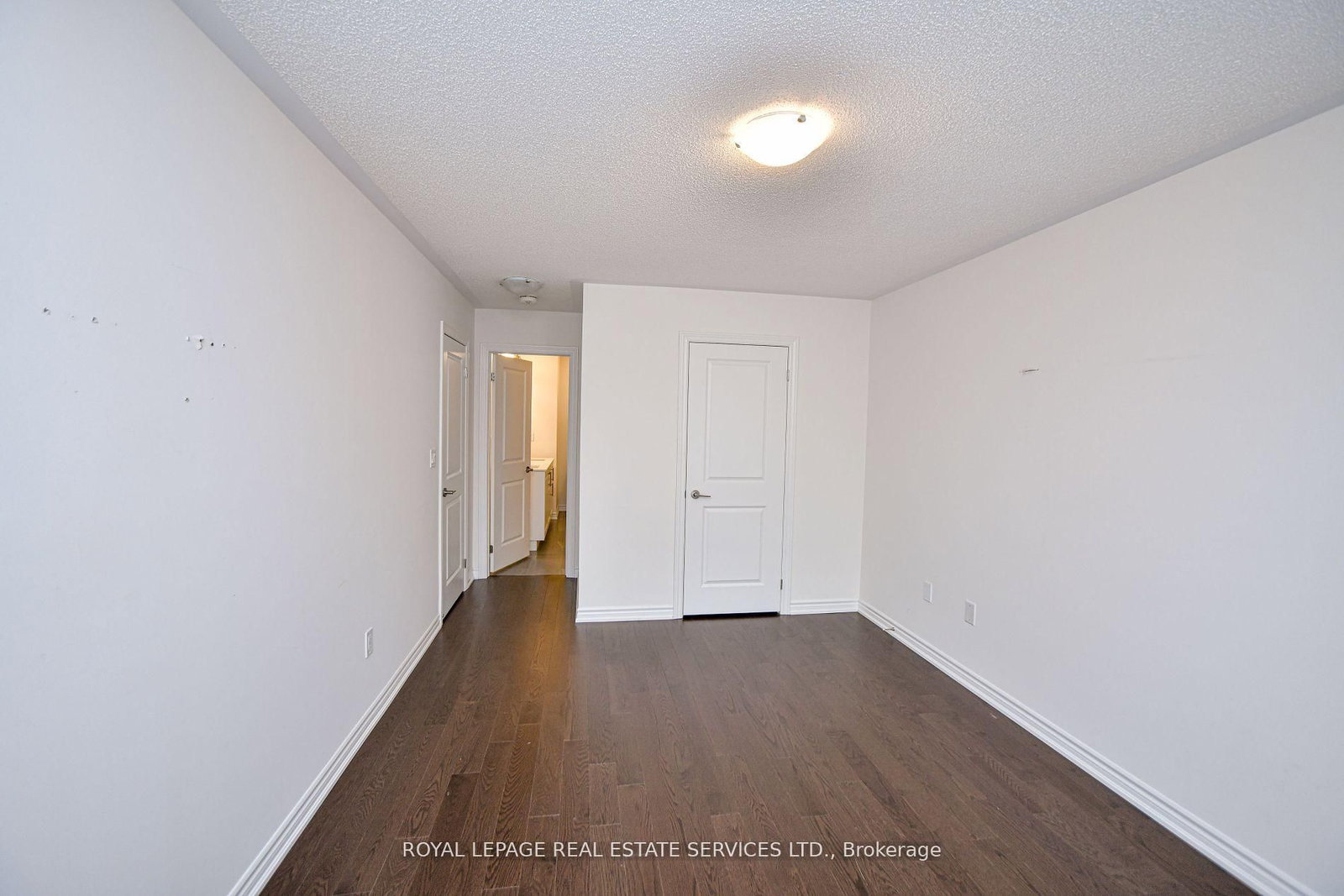 Townhouse leased at 323 Thimbleweed Court, Milton, Ontario, L9E 1T2 - Walker - MLS: W12694410