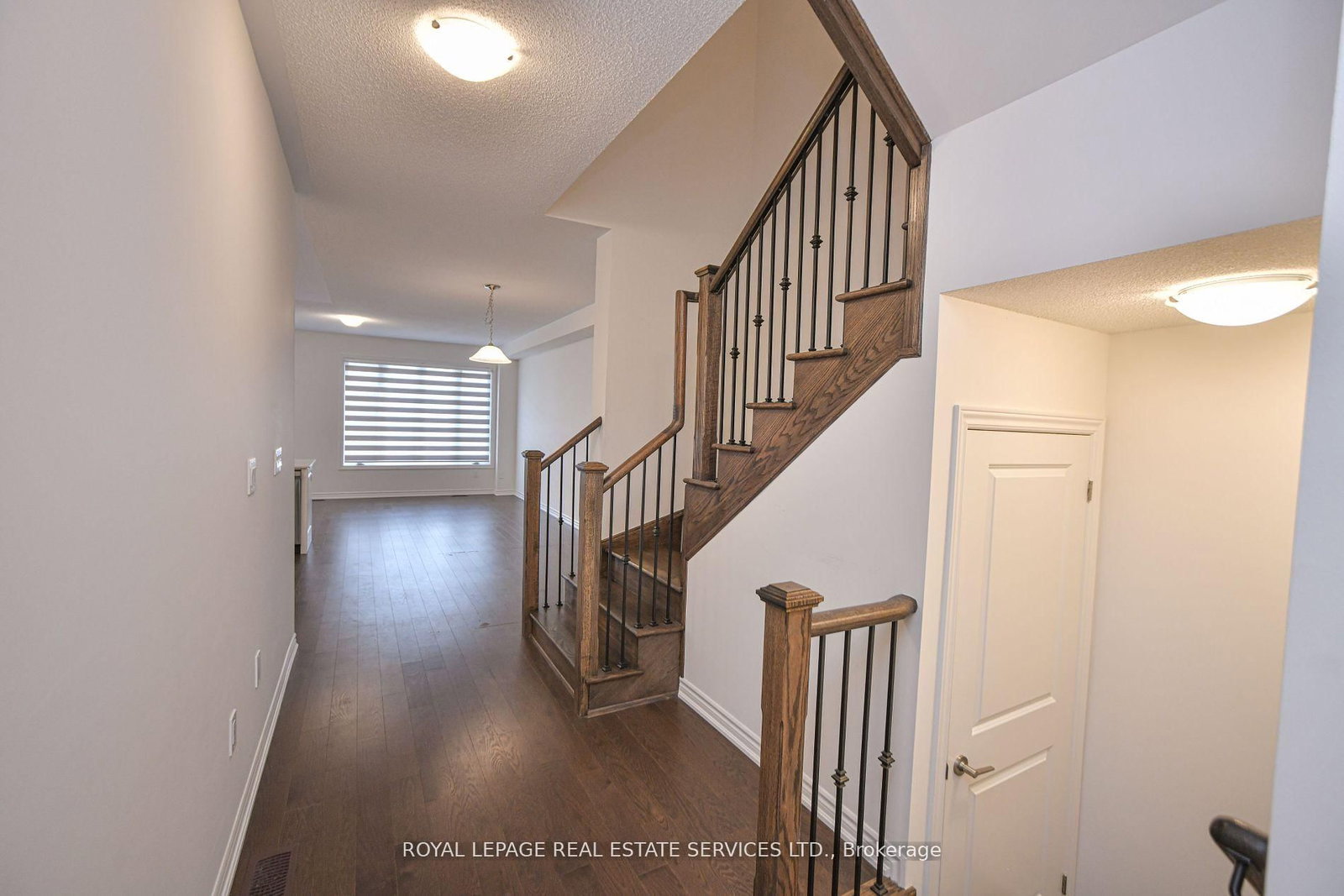 Townhouse leased at 323 Thimbleweed Court, Milton, Ontario, L9E 1T2 - Walker - MLS: W12694410