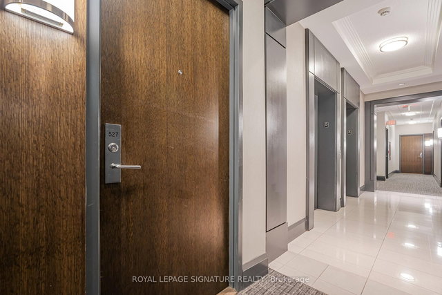 527 - 1185 The Queensway