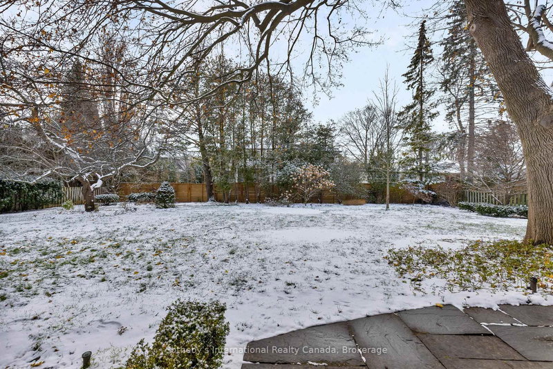 174 Claxton Dr, Oakville, L6J 4N9 | Image 3