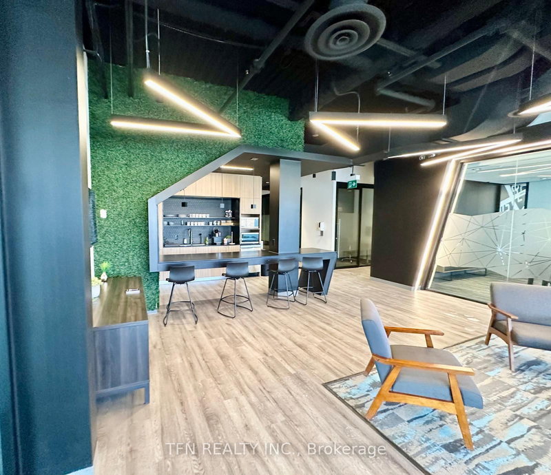 DSO 003 - 200 Fairbank Ave, Toronto, M6B 1G1 | Image 2