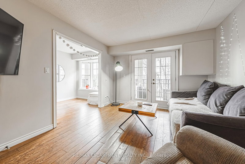 313 - 1451 Walkers Line, Burlington, L7M 4P1 | Image 2