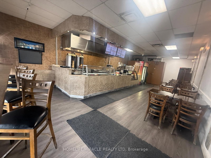 1900 Lakeshore Rd W, Mississauga, L5J 1J7 | Image 2