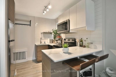Semi-Detached House leased at 203-112 Alder Crescent, Toronto, Ontario, M8V 2H8 - Long Branch - MLS: W12697316
