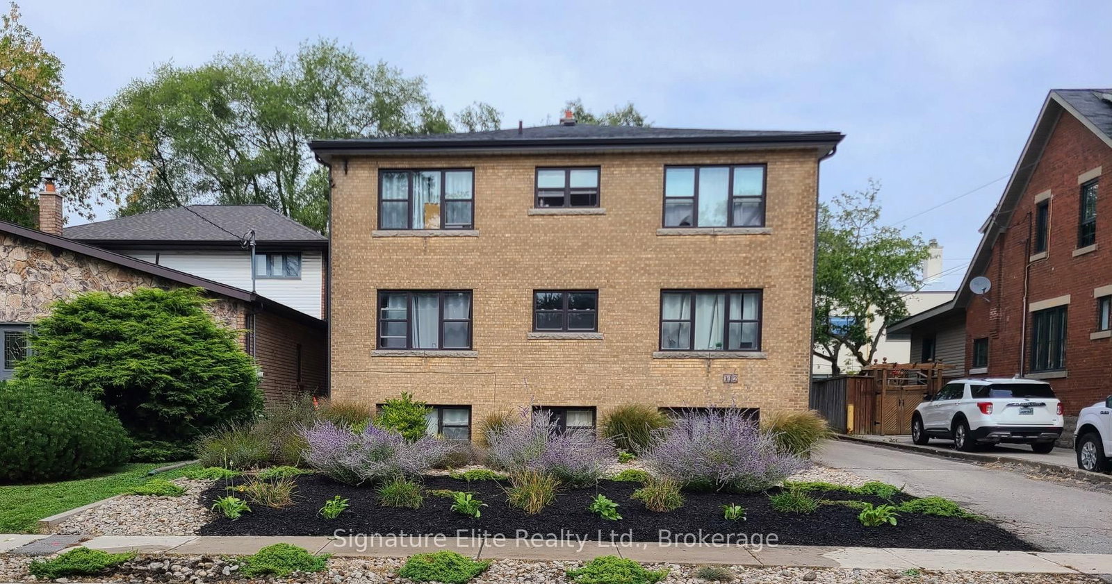 Semi-Detached House for lease at 203-112 Alder Crescent, Toronto, Ontario, M8V 2H8 - Long Branch - MLS: W12697316