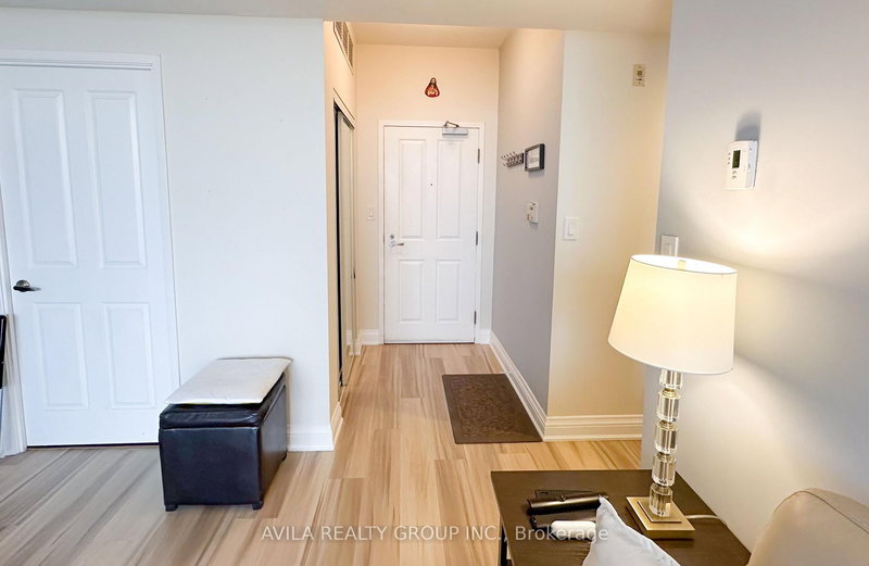 409 - 2199 Sixth Line, Oakville, L6H 5V3 | Image 2