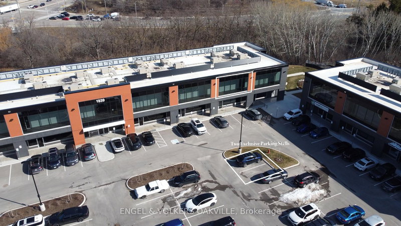 A208 - 1939 IRONOAK Way, Oakville, L6H 0N1 | Image 3