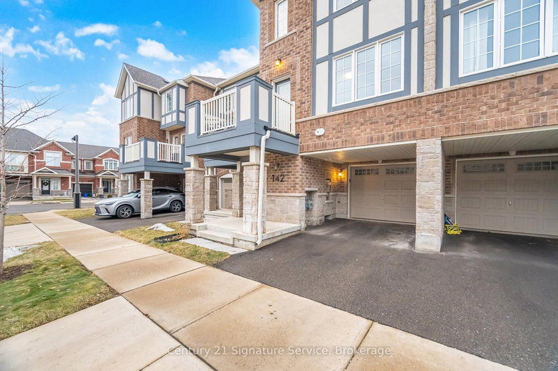 142 Christopher Rd, Oakville, L6H 0Y2 | Image 3