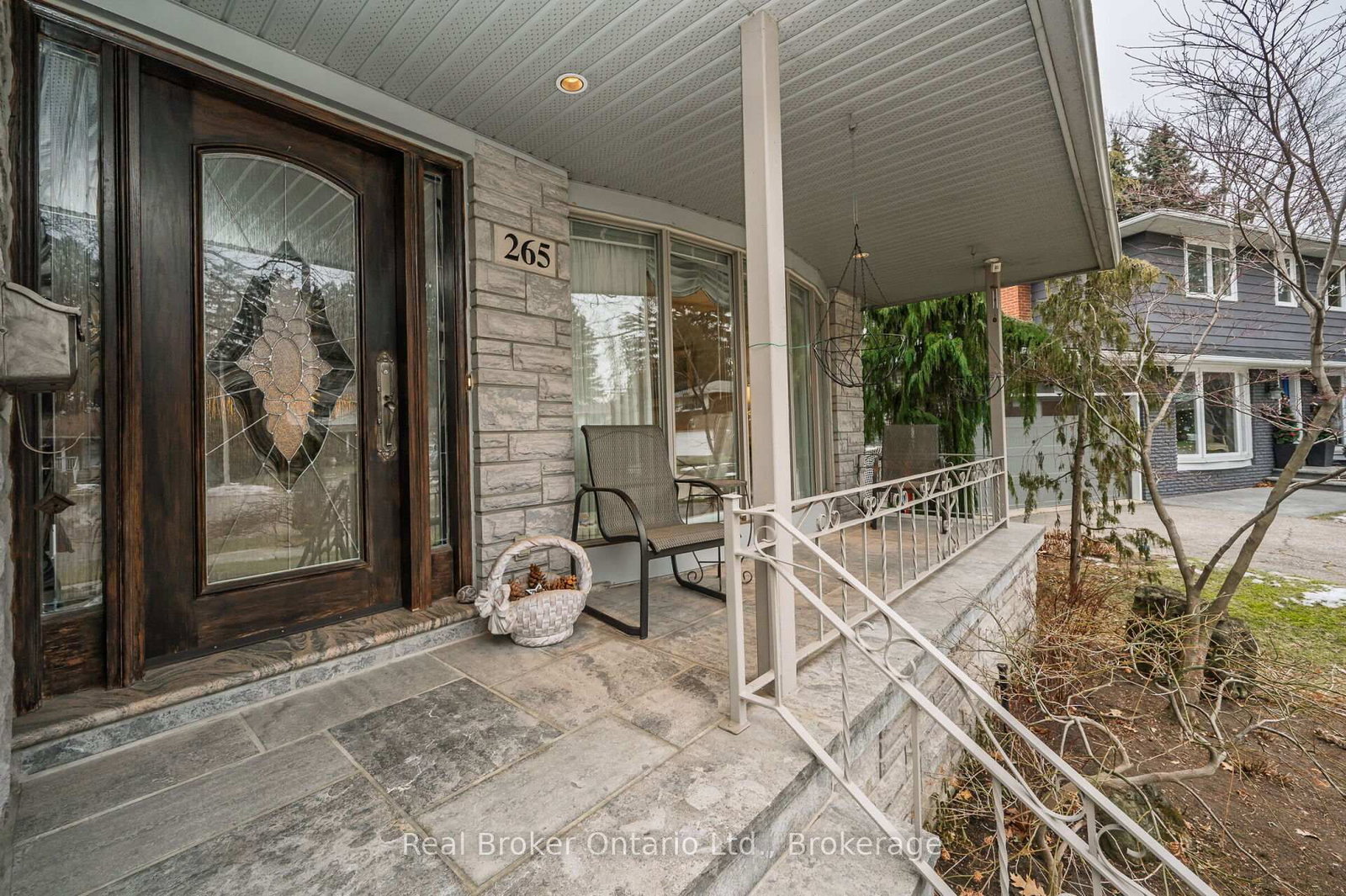 Listing Image 5