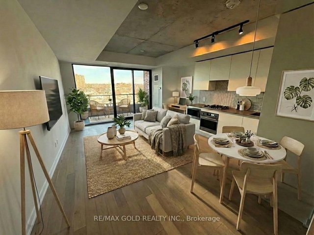 515 - 2720 Dundas Street W