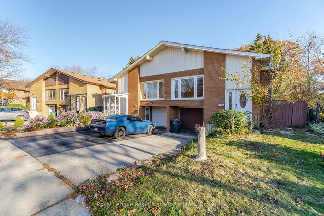 3301 Tallmast Crescent