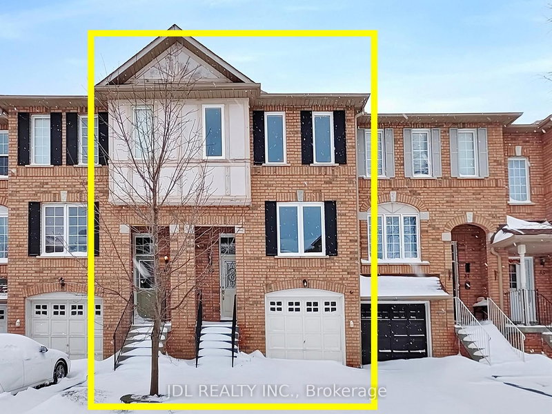 39 - 2 Clay Brick Crt, Brampton, L6V 4M7 | Image 2