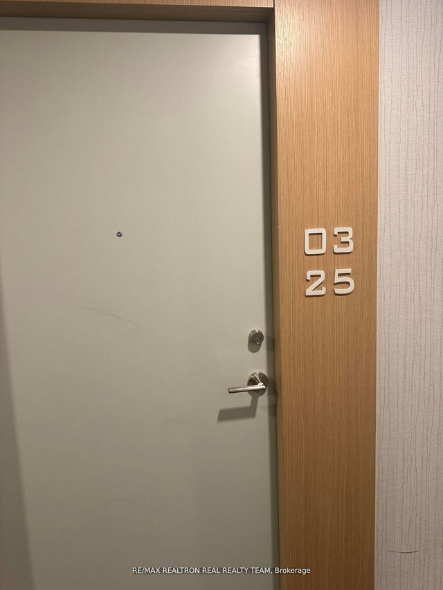 325 - 1100 Sheppard Avenue W