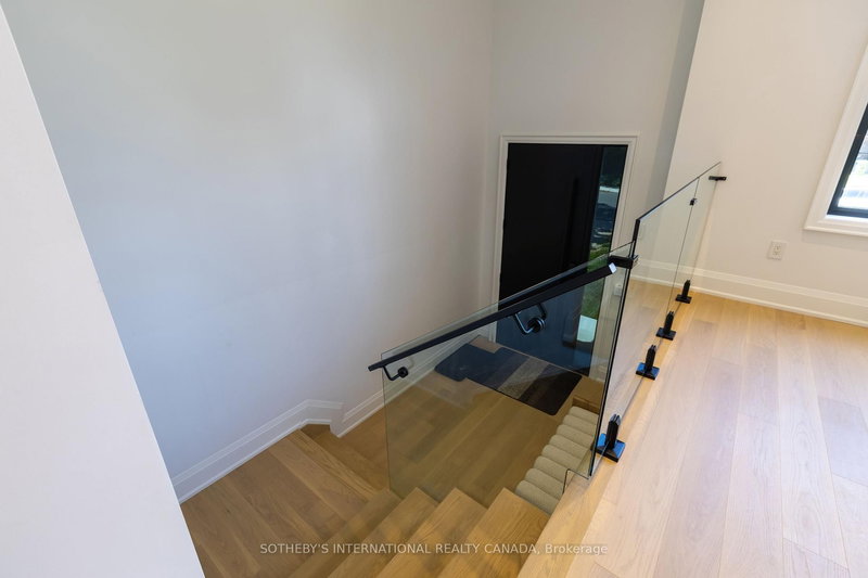 21 Murrie St, Toronto, M8V 1X6 | Image 2