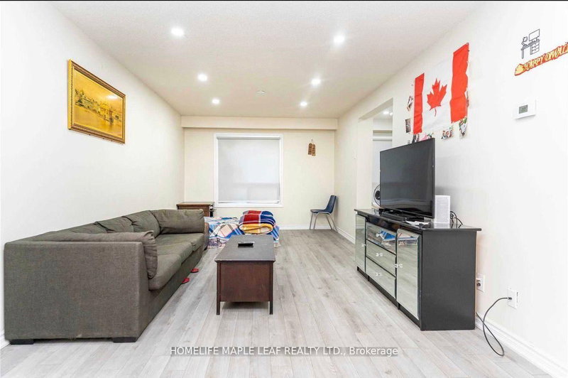 11 Rusthall Way, Brampton, L6V 3R5 | Image 3