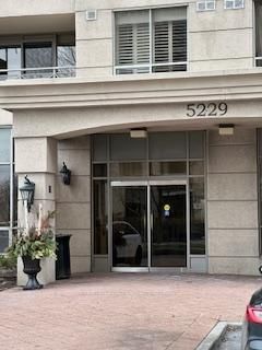 609 - 5229 Dundas Street W