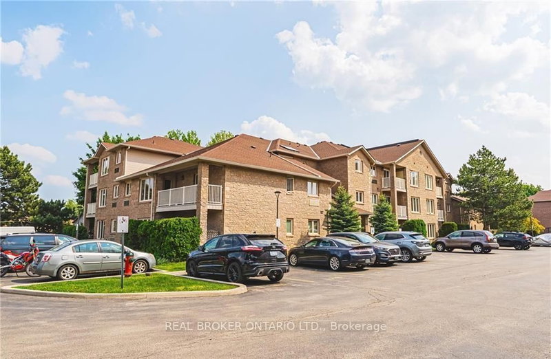 30 - 3050 Pinemeadow Dr, Burlington, L7M 3X5 | Image 2