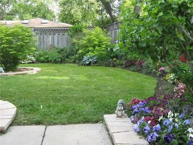 255 Bartley Bull Pkwy, Brampton, L6W 2K9 | Image 3