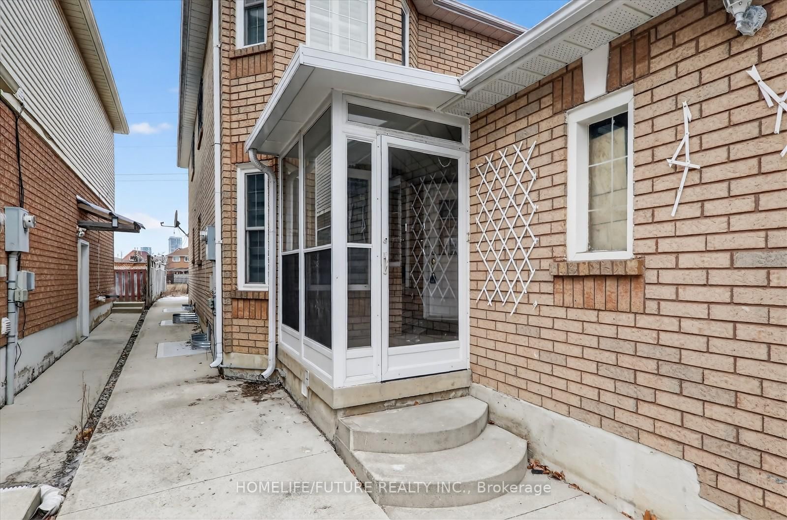 Listing Image 7