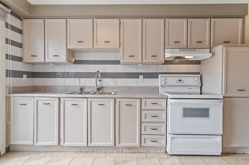 25 - 750 Burnhamthorpe Rd E, Mississauga, L4Y 2X3 | Image 3