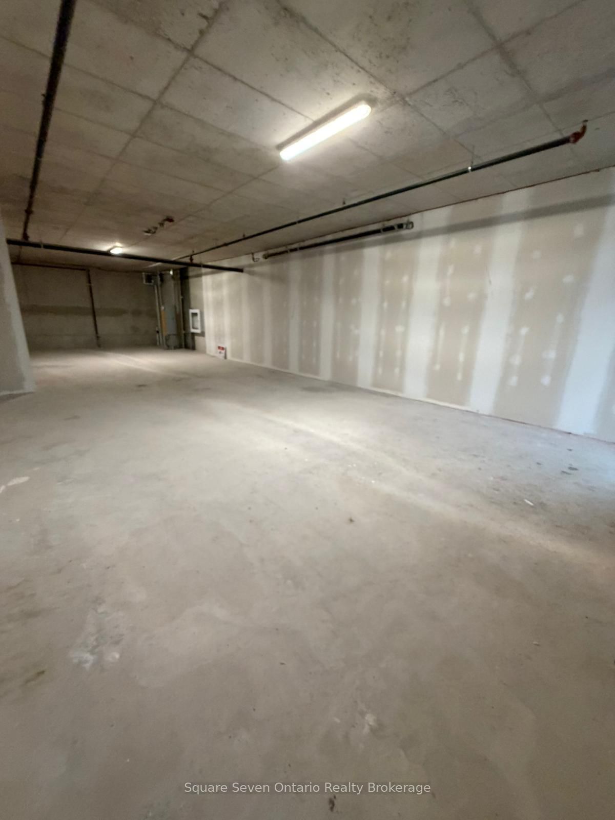 3401 Ridgeway Drive, Unit 153 - Photo 4