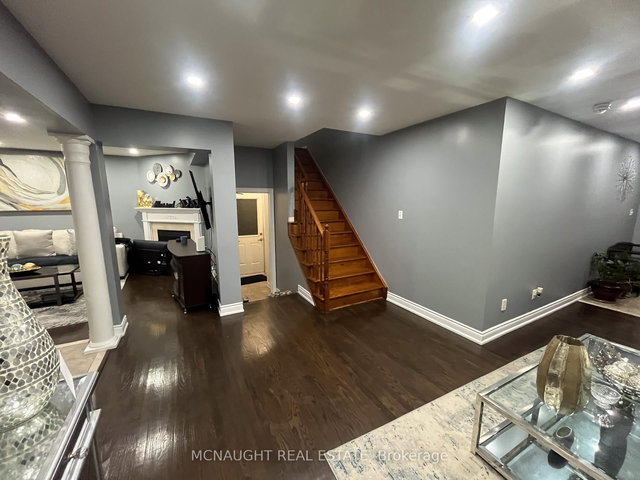 117 Crown Victoria Drive