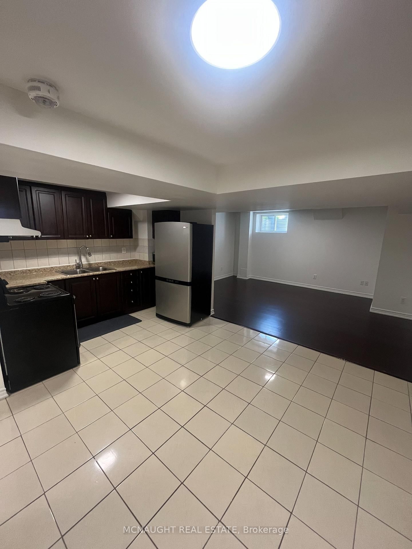 Detached House for sale at 117 Crown Victoria Drive, Brampton, Ontario, L7A 3X9 - Fletcher's Meadow - MLS: W12707042