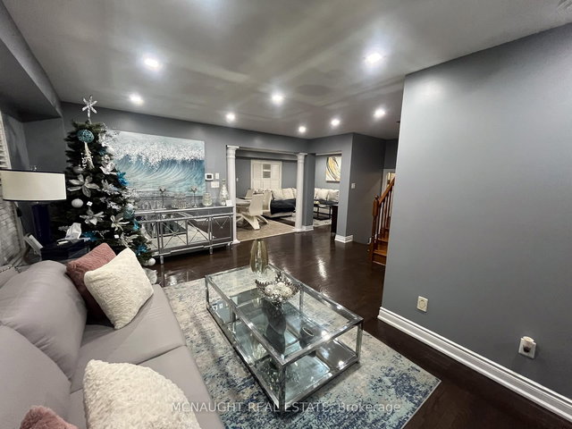 117 Crown Victoria Drive